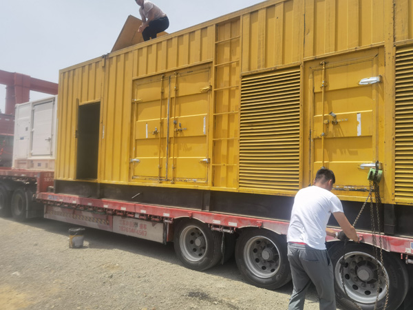 石河镇除了负载情况和发动机维护，还有哪些因素会影响 200kw 柴油发电机的油耗？